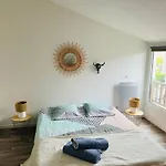 Appartement Chaleureux Et Lumineux Duplex T2